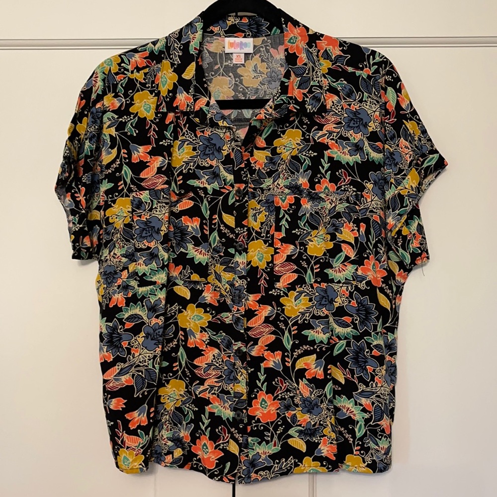 Lularoe Amy blouse